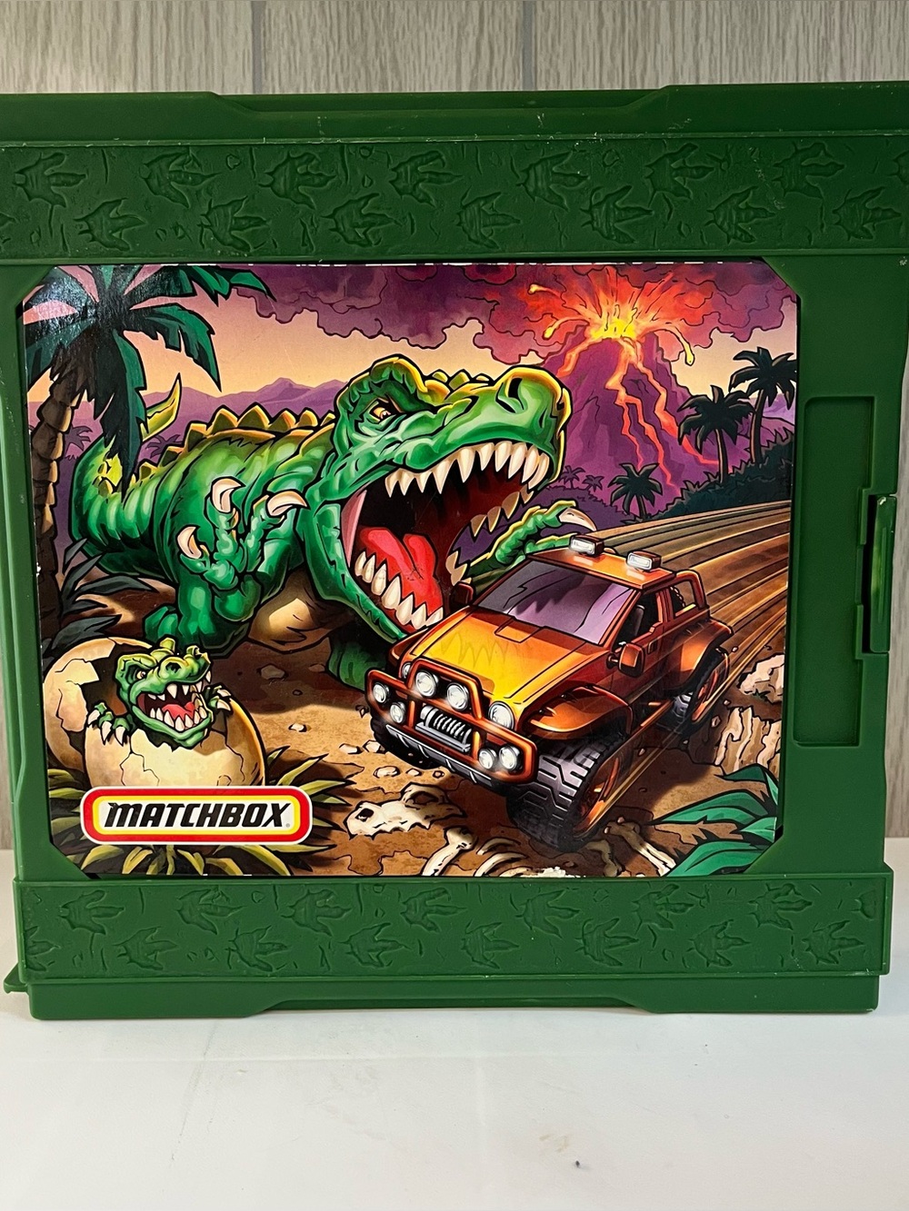 Matchbox K6970 Fold &Go Pop Up Playset Dino Volcano Green 2006 Dinosaur Set